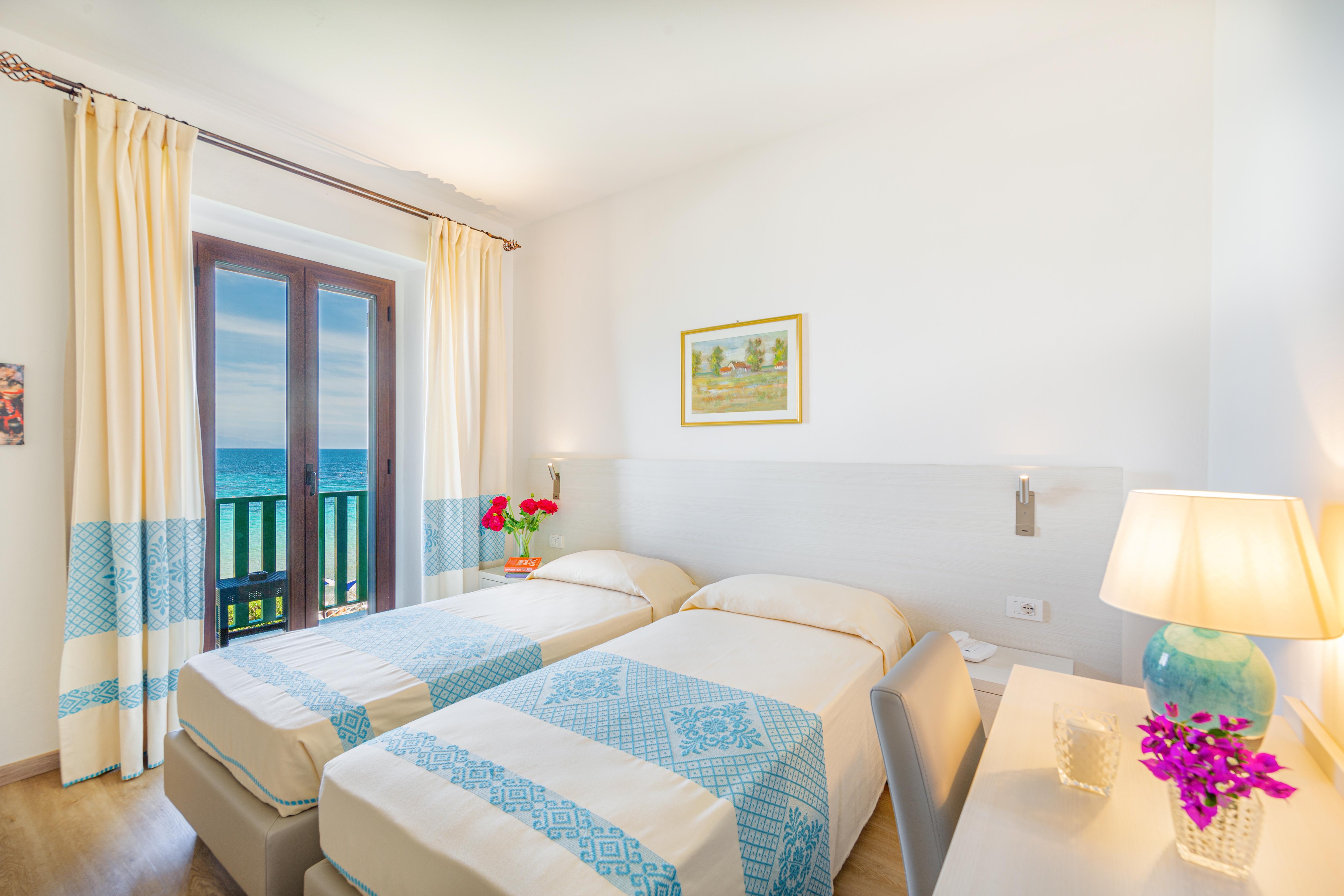 Dei Pini Hotel 4*